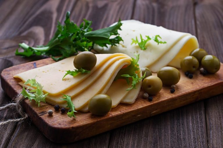 Algumas diferenças entre os queijos: Prato x Mussarela
